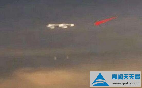 新疆ufo事件悬停5小时