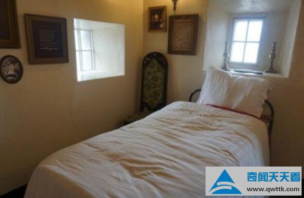 宾馆有鬼的征兆