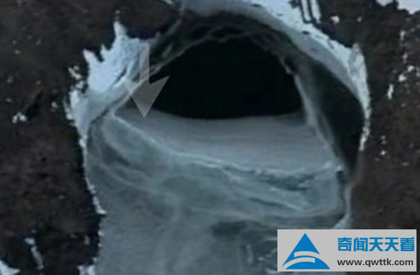 南极卫星拍到地下城市